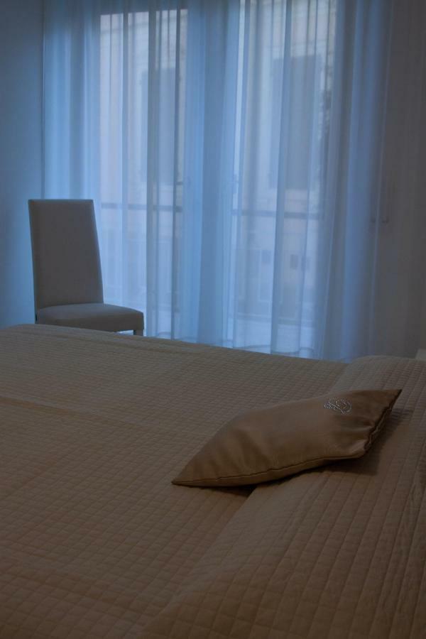 St George Villa Imperia Exterior photo